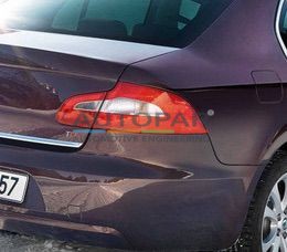 Origineel Skoda Superb achterlicht rechts buiten-0