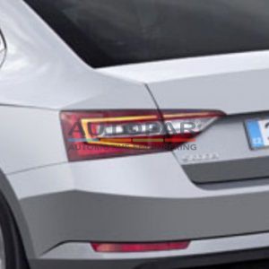 Origineel Skoda Superb achterlicht links buiten-0