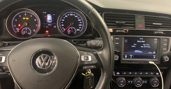 Volkswagen Golf 7 - Apple Carplay Radio