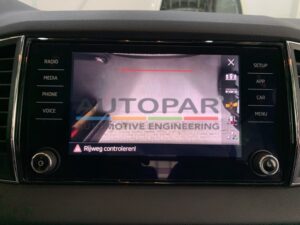 Skoda Karoq achteruitrijcamera Autopar trekhaak