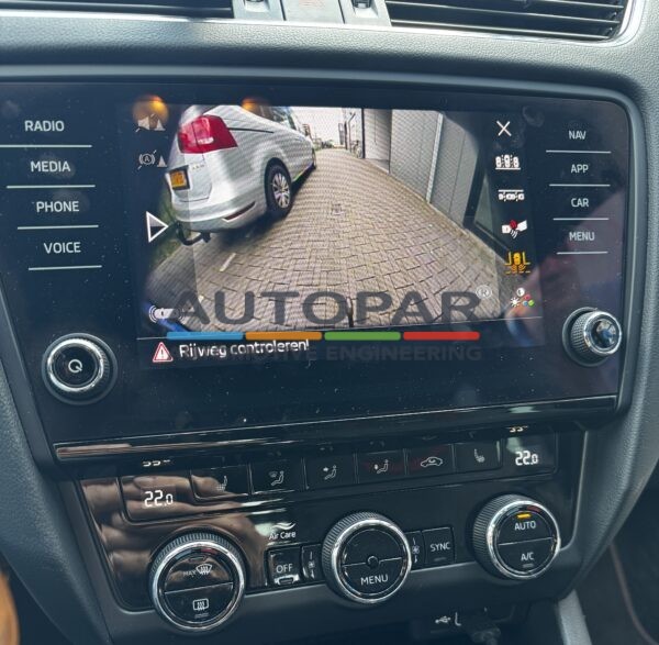 Achteruitrijcamera Skoda Octavia 2017 facelift model - Afbeelding 6