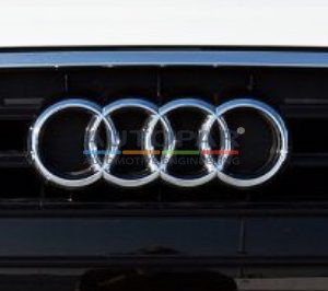 Audi A4 logo chrome