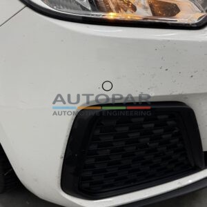 Audi A1 GB Parkeersensoren voorbumper detail