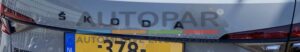 Skoda zwart logo achterzijde origineel