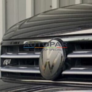 Volkswagen Tiguan 2015 - heden Zwart logo voorzijde